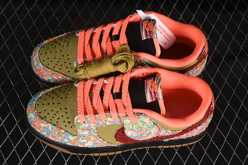All Categories Nk SB Dunk Series Nk SB Dunk Low Low-top sneakers Nike Dunk Low "Panda" Colorful Panda Low-top casual sneakers IB2263-300